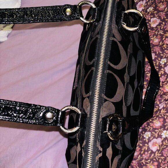 Coach Poppy Monogram Canvas Large Hobo w/ Silver Hardware - Picture 7 of 12